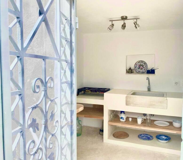Stylish Vathy Studio With Sea View Eksteriør billede